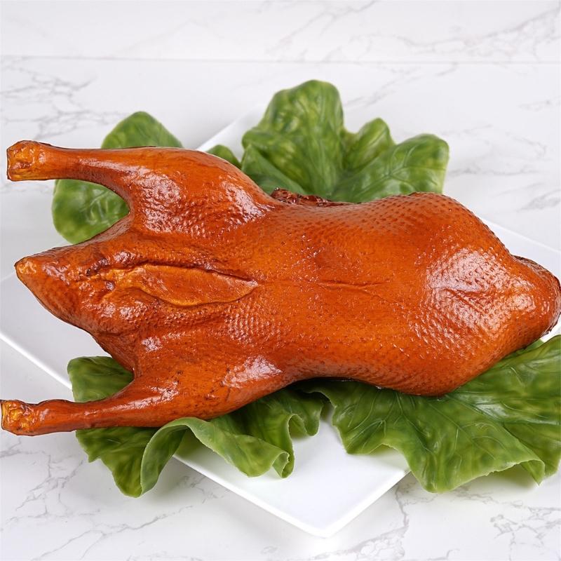 Professionelles realistisches Modell eines Brathähnchens, künstliche Ente zum Braten für Restaurantauslagen und Bildungszwecke