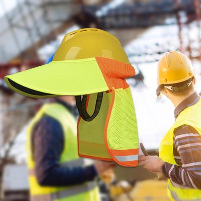 Für Schutzhelme mit verlängertem Schirm