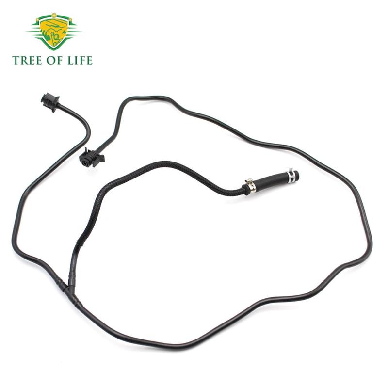 Tubo del Serbatoio del Liquido di Raffreddamento del Radiatore per Ford Focus 2012 2013 2014 2015 2016 2017 2018 2.0L CV6Z-8K012-K CV6Z8K012K