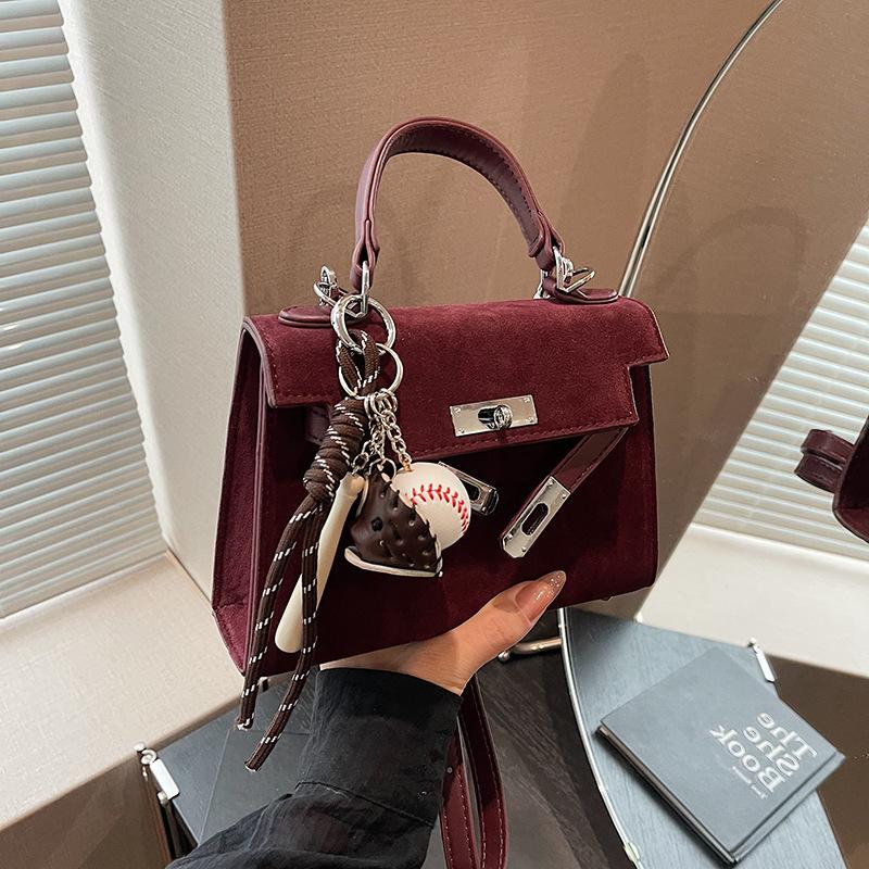 Neue Tasche Damen 2025 beliebte kleine quadratische Tasche Herbst und Winter Nischendesign Schulter Umhängetasche High-End Handtasche