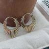European and American Exaggerated Lines, Sunflower Ear Buckles, Earrings, Light Luxury and Cold Wind Stud Earrings, Earrings.
