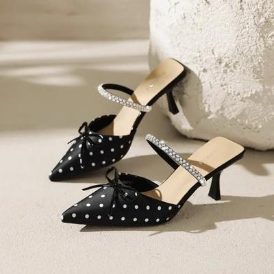 Temperament Schwarz Mode Sandalen 2026 Neuer Sommer Outdoor Stiletto Baotou Strassabsätze