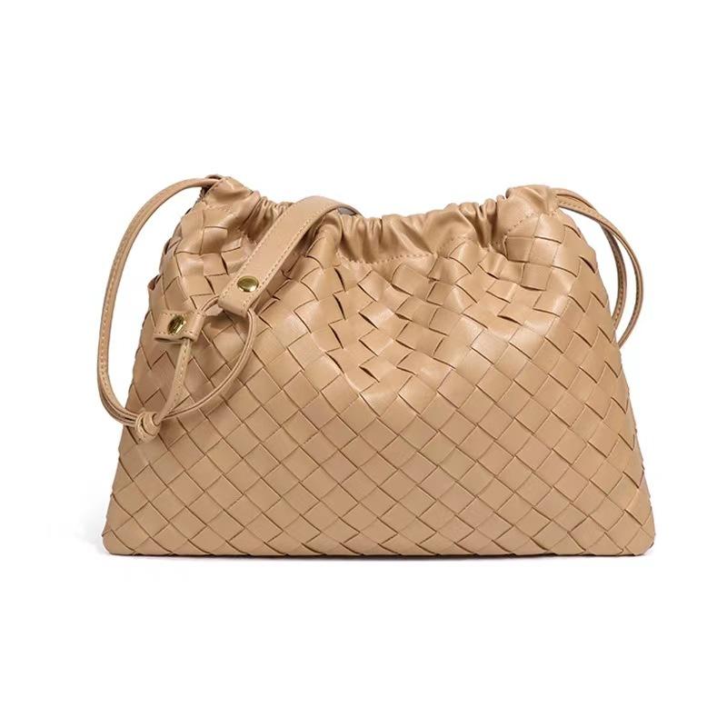 

Счастливая сумка, Женская сумка на одно плечо, Плетеная вручную сумка, Сумка мятое облако , Модная, трендовая и ретро сумка через плечо