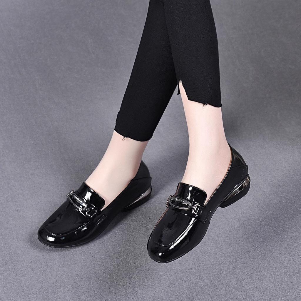 Leather leather shoes women's new four-season small single shoes round head thick heel low heel patent leather women's shoes spring
