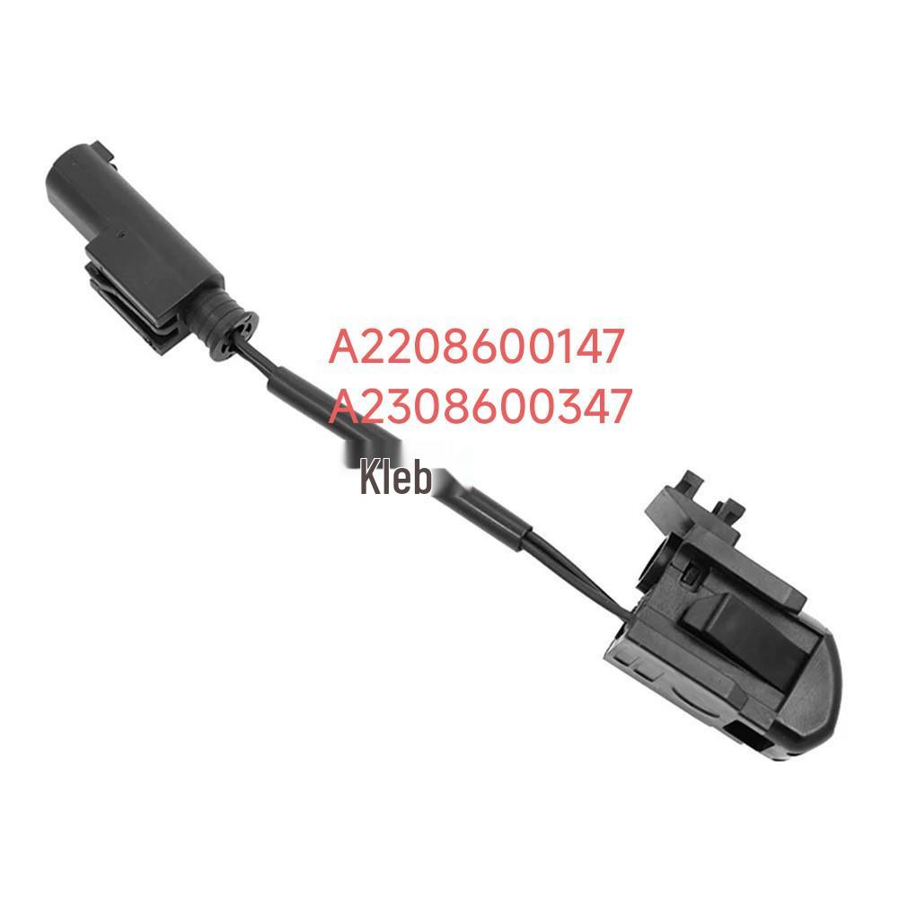 Mercedes-Benz W203/211/220 Hood Washer Nozzle (Part No. A2308600347)