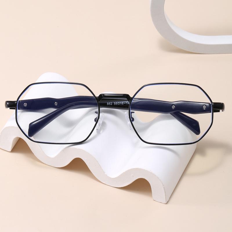 Polygon Shape Sun Glasses For Women Stylish Trendy Anti-reflective Sun Glass for For Men European American Sun Glasses for Woman