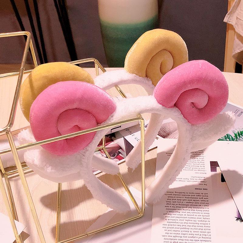 Cartoon Cute Ram Horn Plush Headband - Lambswool Christmas Hair Accessories for Slimming Face
