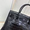 Borsa a tracolla da donna in pelle di vacchetta pressata effetto coccodrillo verniciata platino con tracolle per pendolari di grande capacità fonte