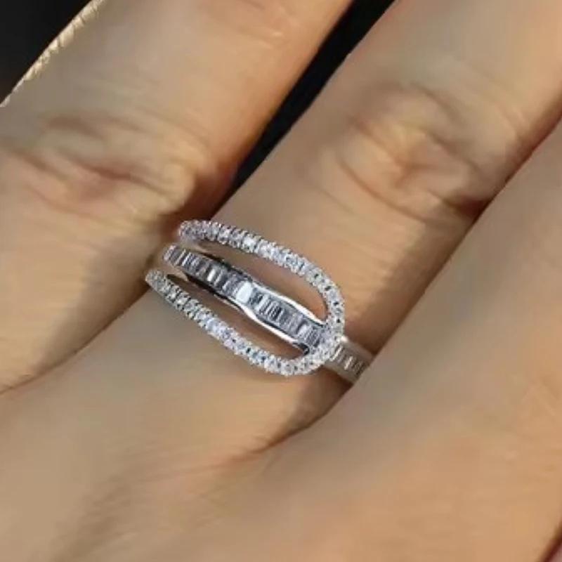 Huitan Trendy Women Rings Geometric Fashion Design Cubic Zirconia Rings for Engagement Wedding Silver Color Luxury Jewelry