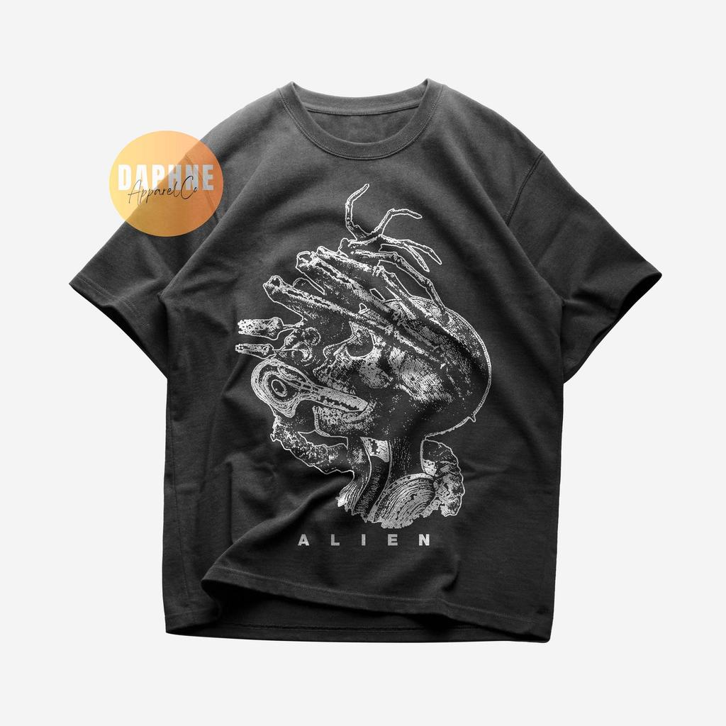 Vintage Alien Shirt | Retro Sci-Fi Unisex Shirt | 100% Cotton Tee