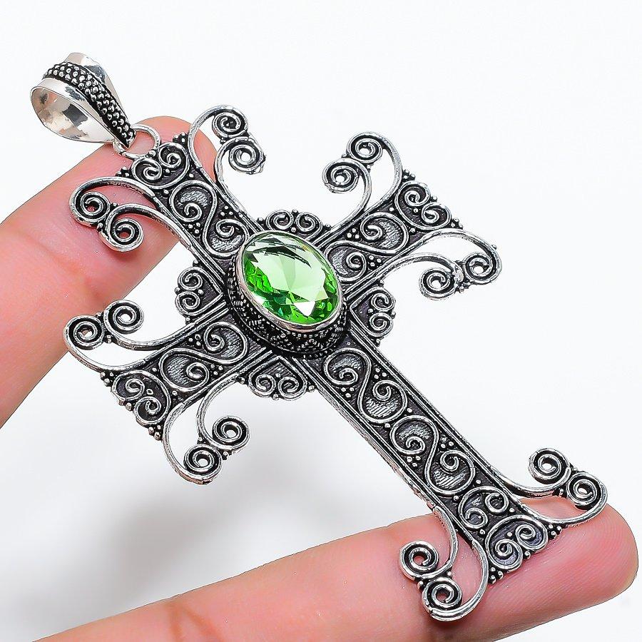 

Peridot Gemstone Handmade Ethnic Gift Jewelry Pendant 3.35 VR-1675