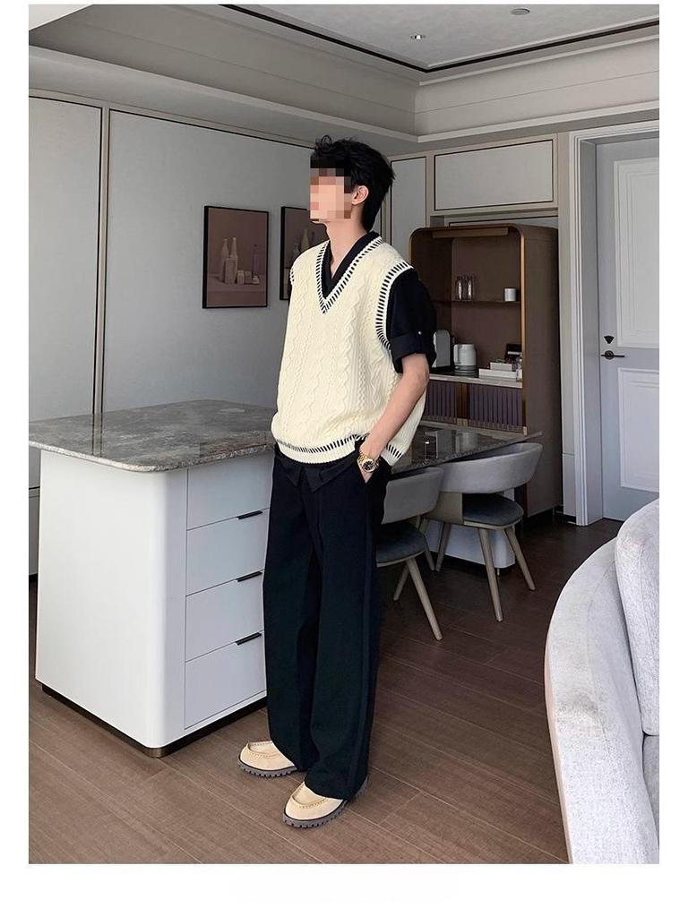 Men's Casual College Style V-Neck Knitted Sweater Vest - Autumn/Winter Korean Loose Fit