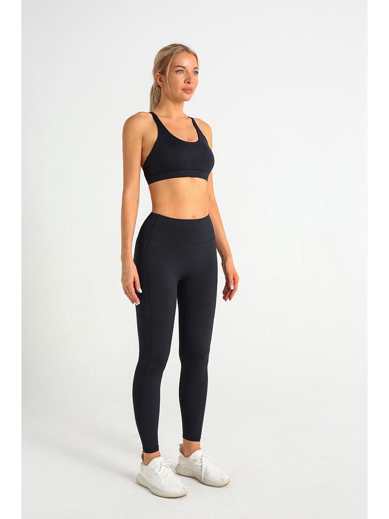 Cross Back Women's Quick-Dry Nylon Sports Bra for Yoga and Running