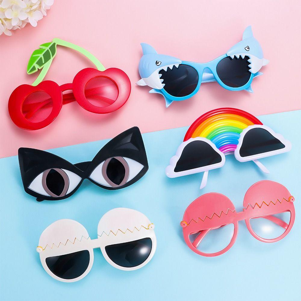 Fruit Design Funny Pineapple Sunglasses Trendy Beach Photo Glasses  for Women & Men