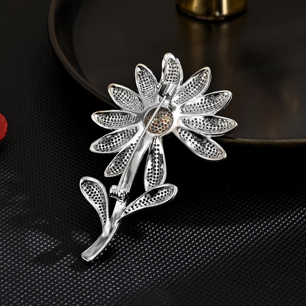 Senior Brooches Flower Leaf Brooch Pins for Women Suit Pendant  Fashion Brooches Jewelry