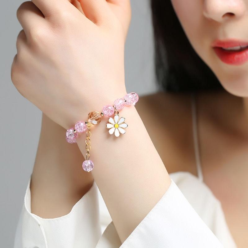 Elegant Crystal Flower Beaded Bracelet for Women Strand Beaded Bracelet Jewelry Strawberry Daisy Flower Wristband Chain