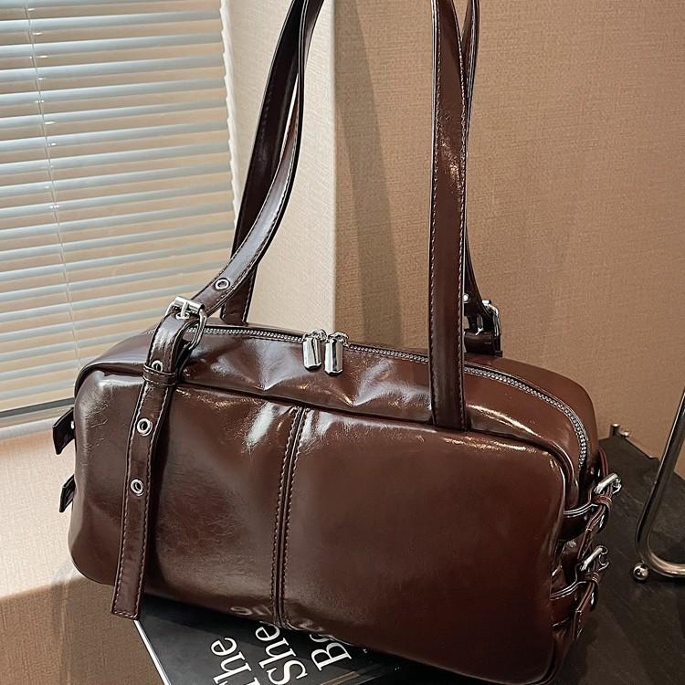 Underarm work commuter bag women's large capacity 2025 new casual retro shoulder handbag women's pillow bag