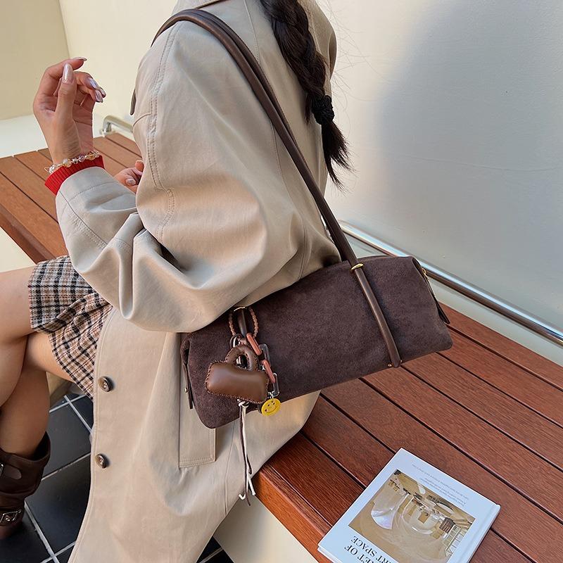 Retro Niche Suede Pillow Bag Women's New Commuter Shoulder Bag Versatile Texture Underarm Bag