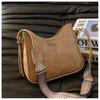 2024 New Retro Bag Female Korean Version Shoulder Bag Fashion Street Trend Leisure Commute Bucket Bag