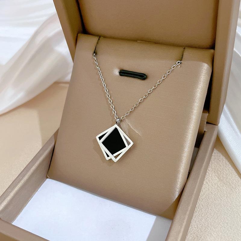 Popular Element Personality Minimalist Wind Furnace Real Gold Necklace Female Collarbone Chain
