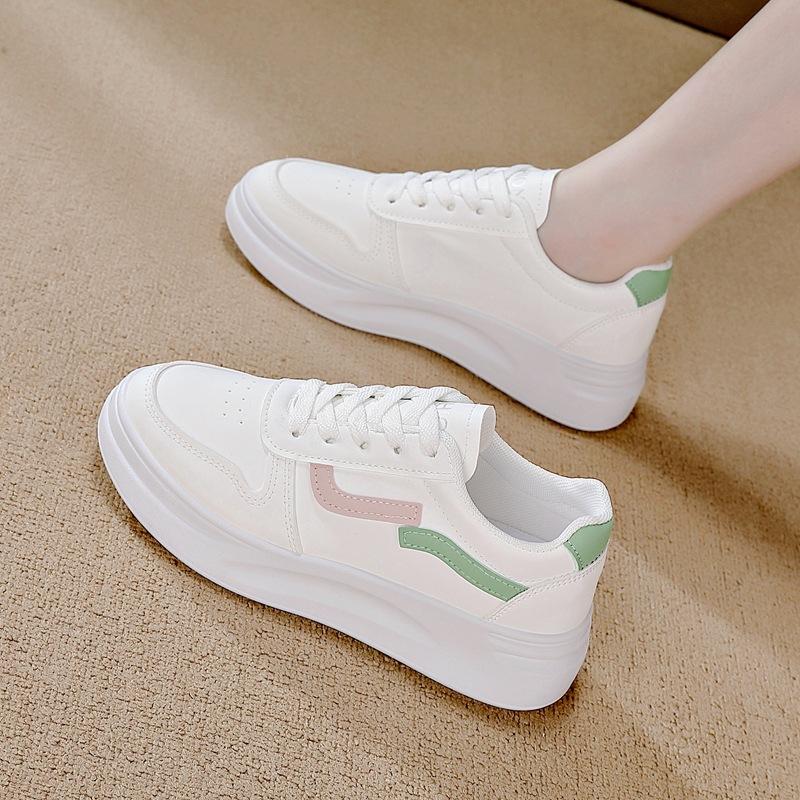 Board shoes 22 spring new thick soles casual sports soft soles non-slip 35