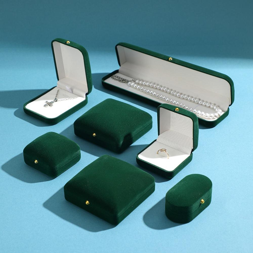 Earrings Storage Case Red Velvet Velvet Jewelry Box Golden Clasp Flip-Top Timeless Jewel Organizer For Rings For Vanity Jewelry