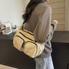 Nylon Umhängetasche Für Damen Mit Mehreren Taschen Und Urbanem Stil