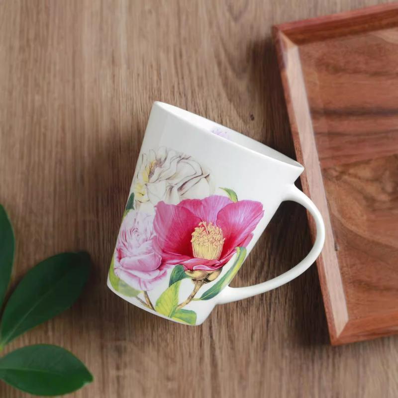 V Style Porcelain Mug 450ml, Fine Bone China Tea Cup Coffee Cup, Camellia Flowers Pattern Coffee Mug for Cappuccino ,ceramic Tea Sets