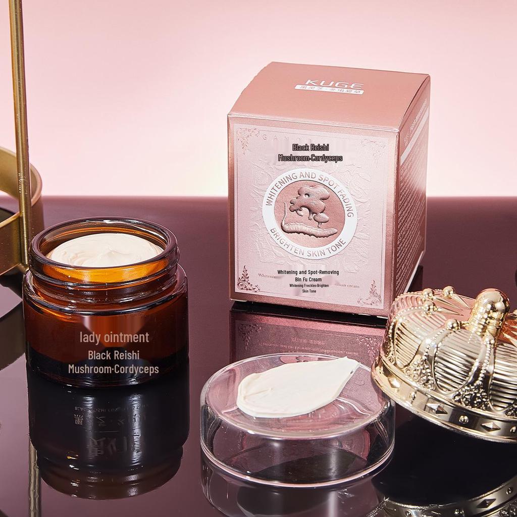 Krem rozjaśniający Coolger Black Ganoderma Cordyceps do usuwania piegów - Rozświetlający krem maskujący i nawilżający dla kobiet.