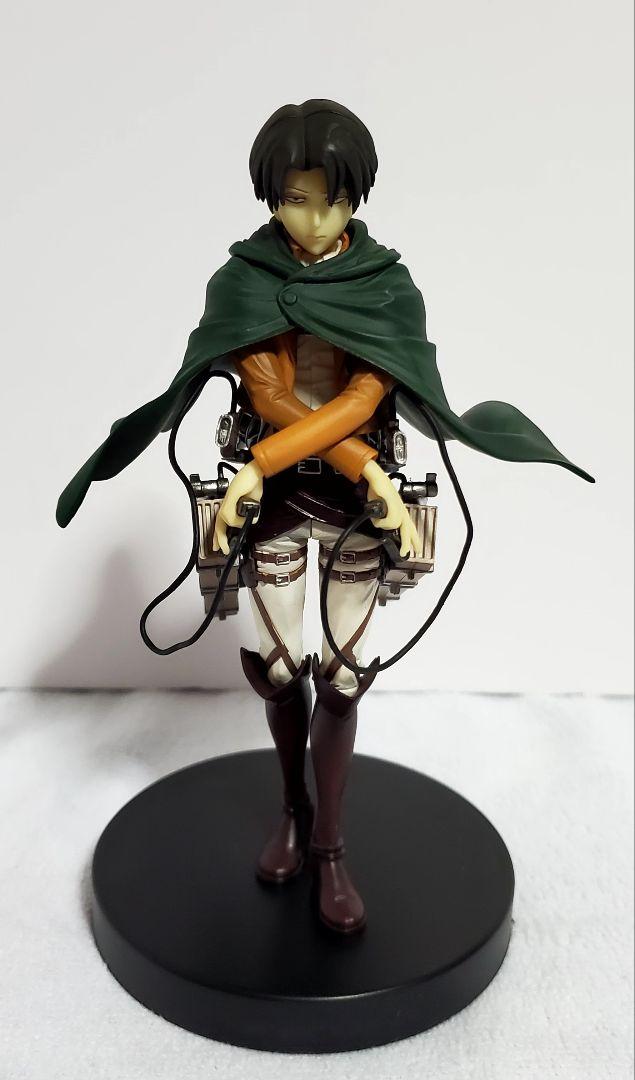 

[USED] Attack on Titan 3D Maneuver Special Figure Levi