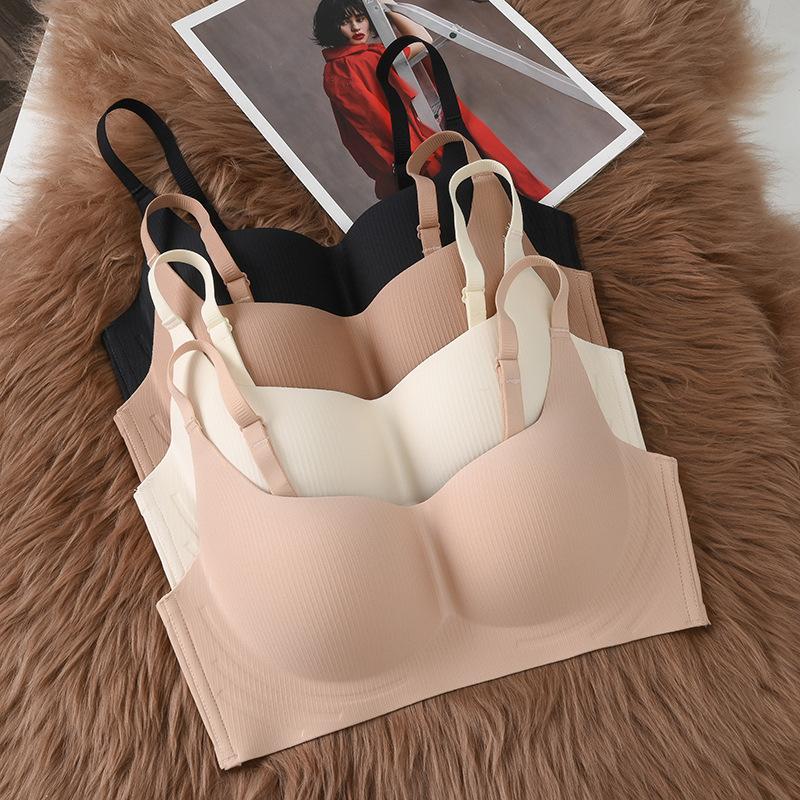 Traceless underwear, women's small breasts gather comfortably, upper support, anti-sagging, no steel ring, double breasts, half a cup, one-piece bra