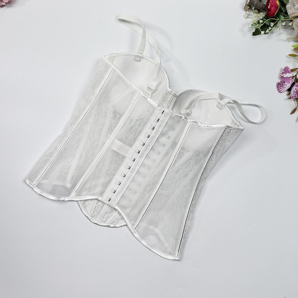 Corsés, ropa de mujer moderna y elegante