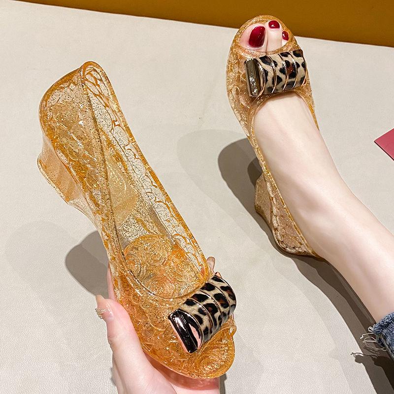 Crystal Jelly Cool Slippers for Women Summer Fish Mouth Hollow Wedge Heels Fashionable High Rise Plastic Slippers for External Wear