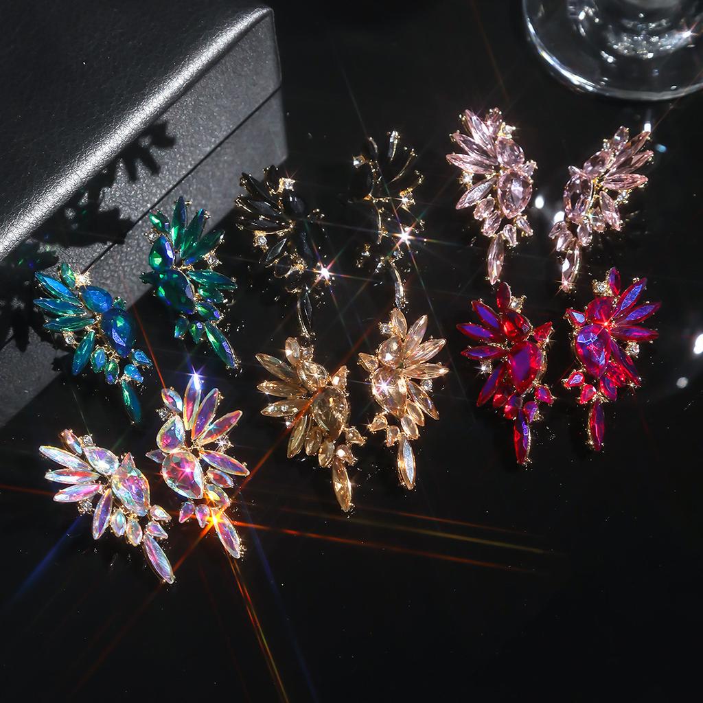 Luxury Temperament Colorful Shiny Crystal Earrings Women High-Grade Luxury Female Earrings Performance Earrings