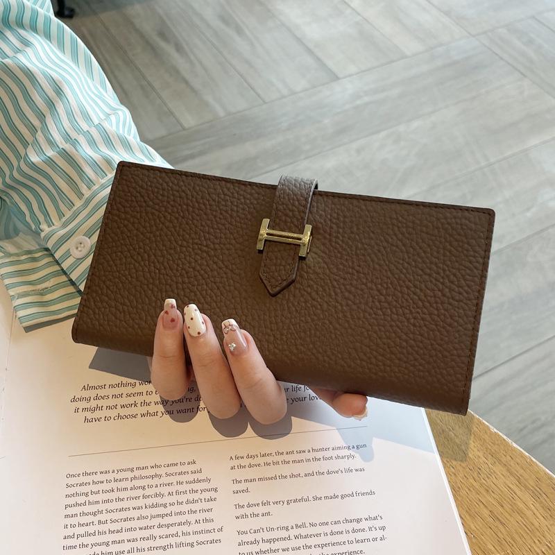 Genuine Leather Women's Bifold Wallet: Top Layer Cowhide Clutch with Multiple Card Slots and Large Capacity