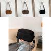 Sac d'épaule carré petit et élégant pour femmes Sac bandoulière mode pour le quotidien en différentes couleurs