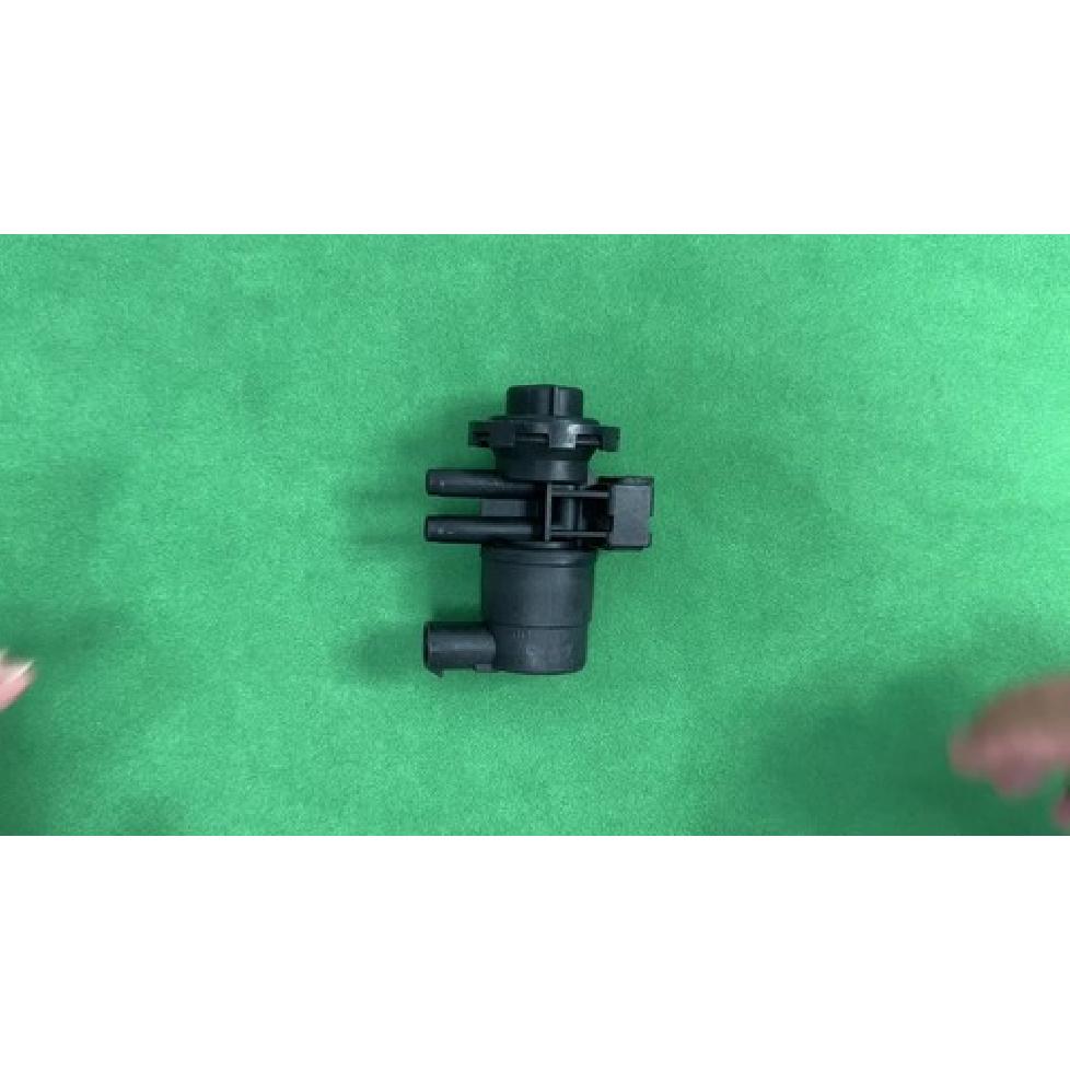 Vapor Canister Purge Solenoid Valve For 1994-2006 Jeep Dodge 04669475AB US