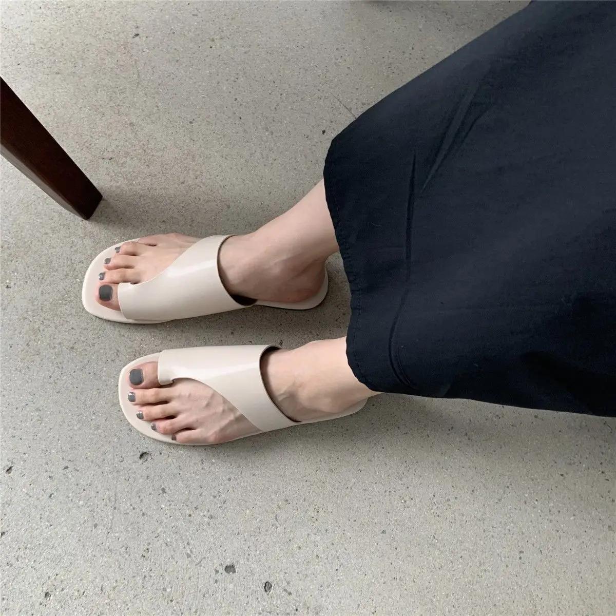 

Лето 2024 г., женские тапочки с открытым носком и сандалии из кожи, шлепанцы, пляжные шлепанцы, черные туфли, сандалии H Vip Casual 35