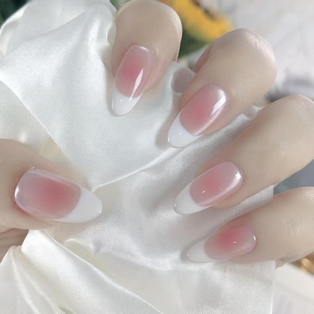 2025 High-End Elegant White & Nude Pink Cat Eye Handmade Wearable Nails for Daily Commute
