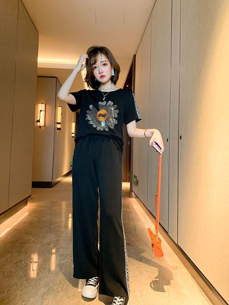 Daisy Hot Diamond 2023 Women's Summer Two-Piece: Loose Short-Sleeve Casual Sports Suit & Pants
