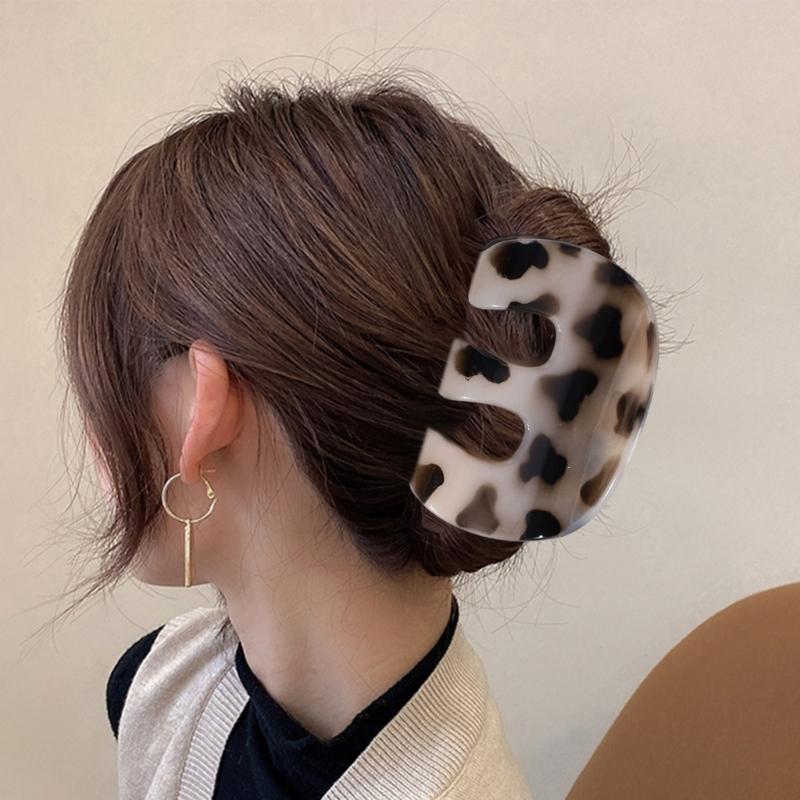 Comfortable Leopard Pattern Hair Claw Strong Barrette For Daily Use Hair Claw Clip For Office Women Everyday Outfit