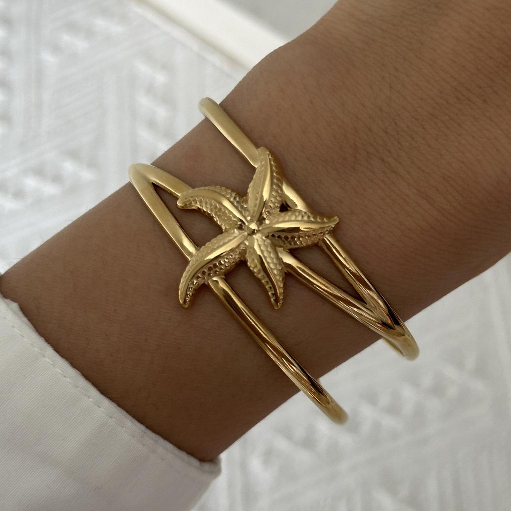 Stainless Steel Metal Starfish Shell Coral Bracelet For Women Gold Color Retro Flower Stripe Texture Cuff Bangle Party Jewelry