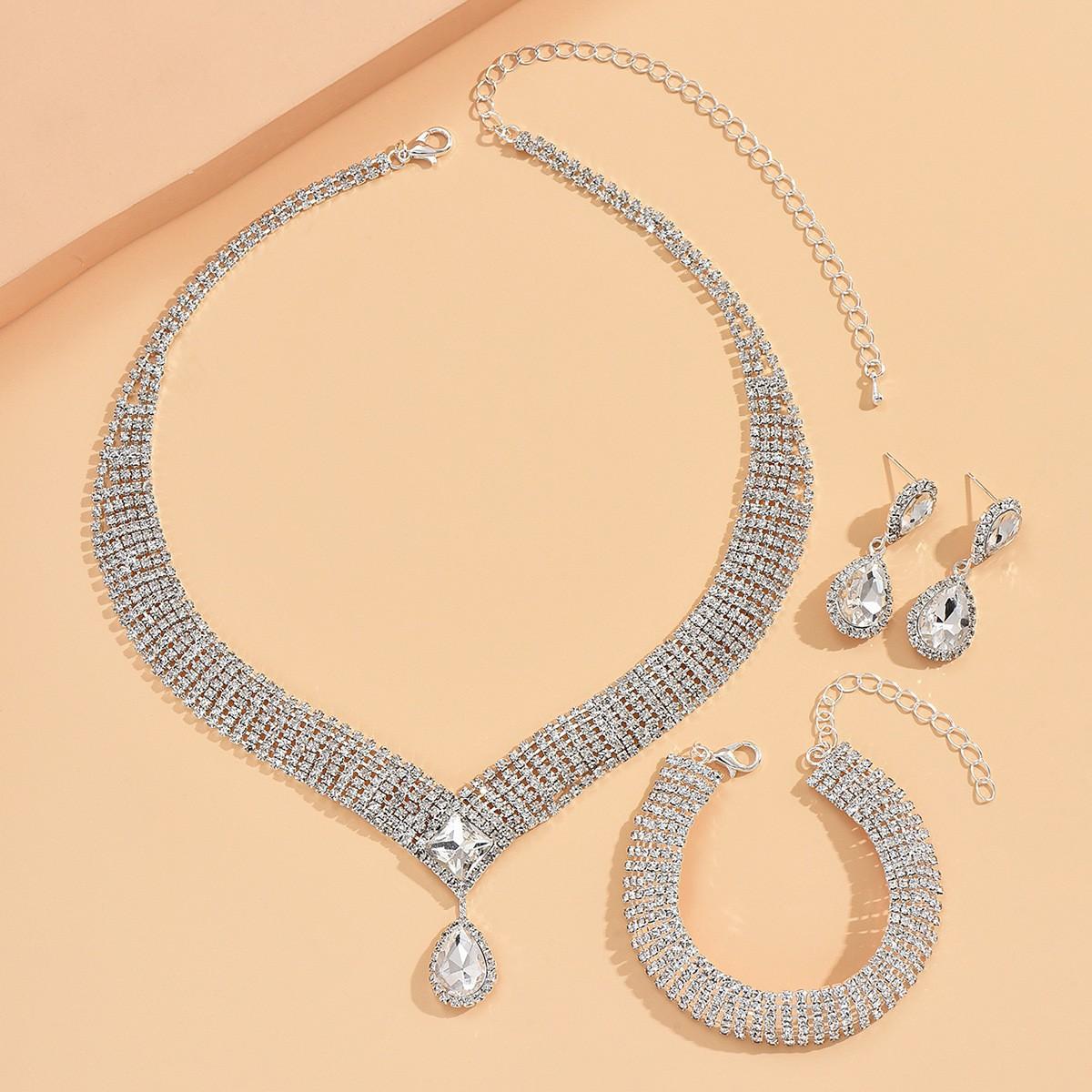 

Bridal Set Women S Necklace Earrings Bracelet Three-Piece Set Full Diamond Collarbone Chain Evening Ladies Dress Necklace