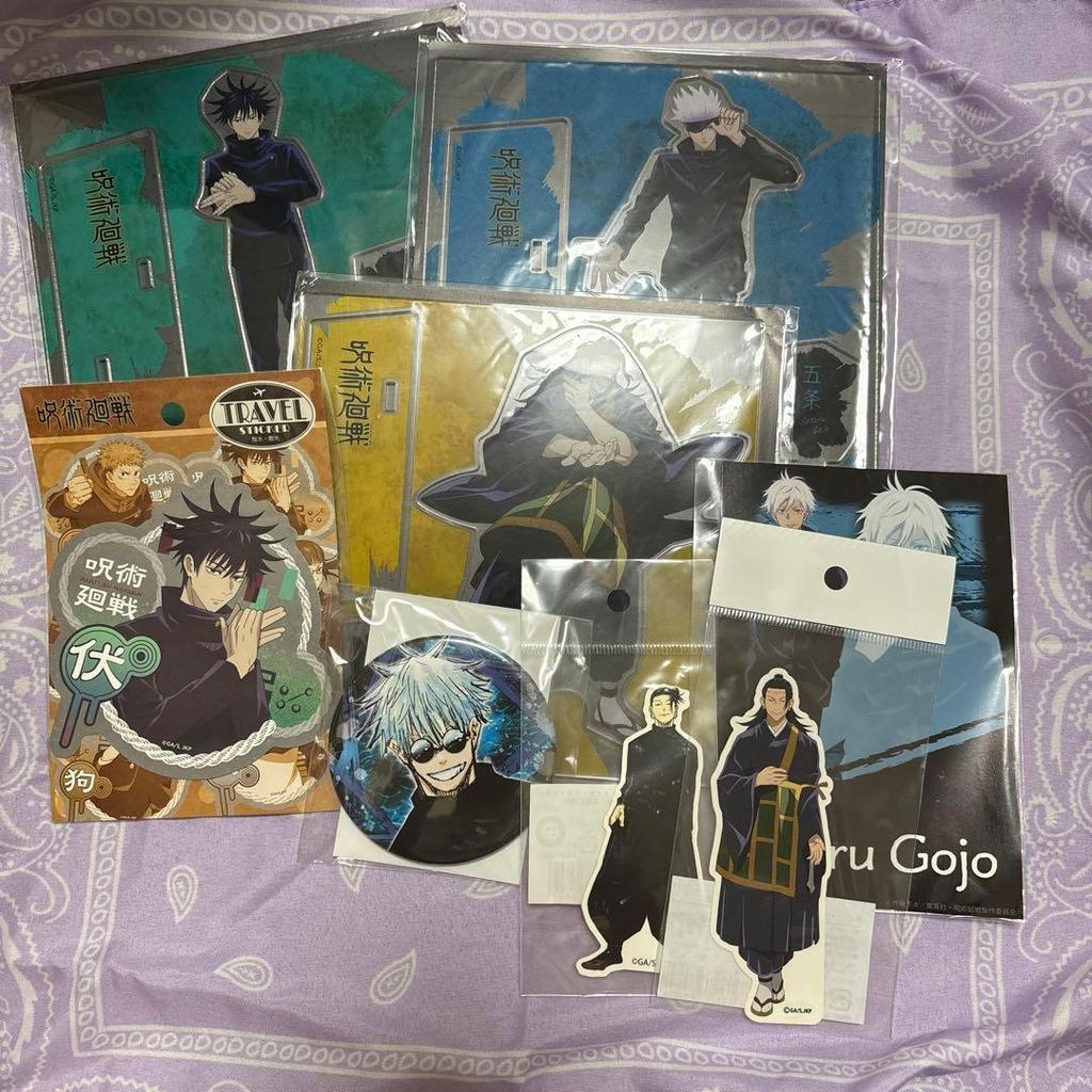Used Jujutsu Kaisen acrylic stand can badge bulk sale