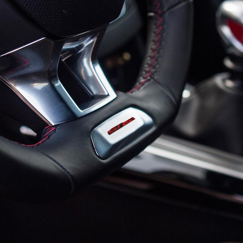 VZQR9 Auto Metal GT LINE Emblem Decor 3D Steering Wheel Center Console Car Interior Sticker For Peugeot 206 208 301 308 RCZ 2008 5008