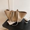Pu Material Large Capacity Bag For Women With Magnetic Closure For Daily