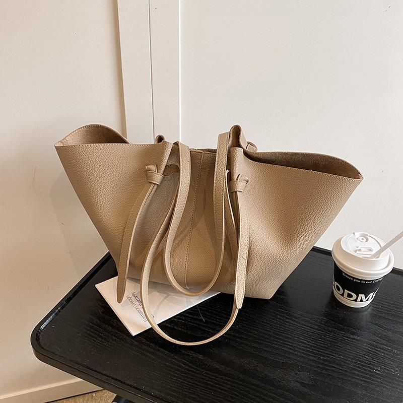 Pu Material Large Capacity Bag For Women With Magnetic Closure For Daily