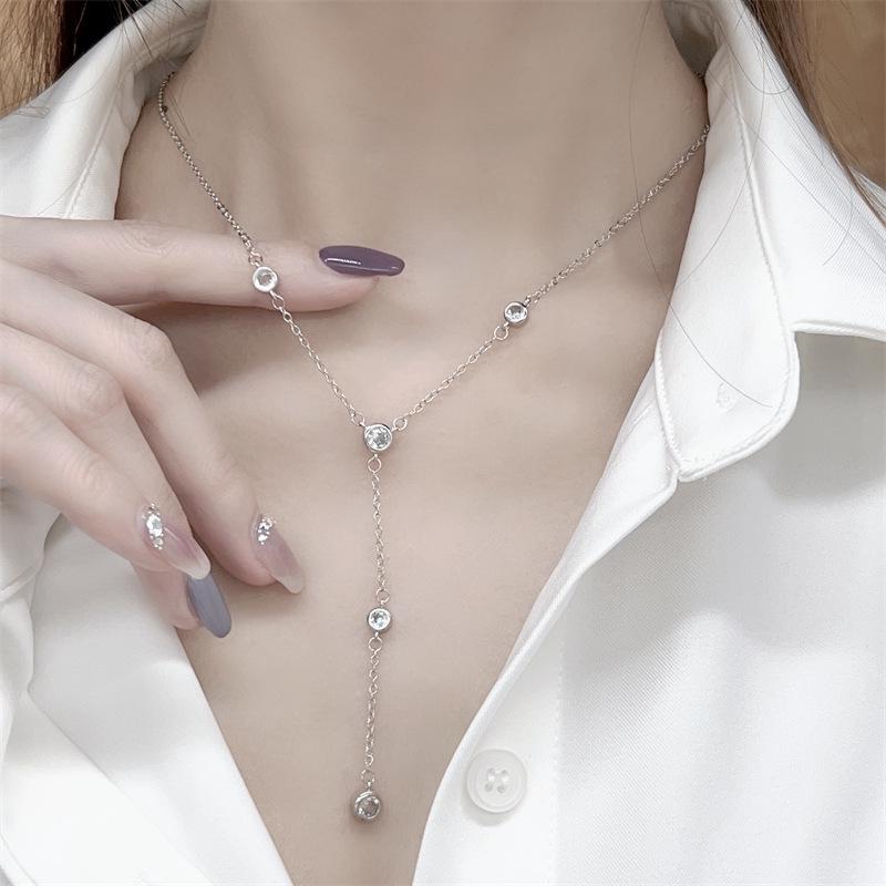 Elegant Y-Shaped Tassel Necklace: Chic and Versatile Fashion Accessory for Women