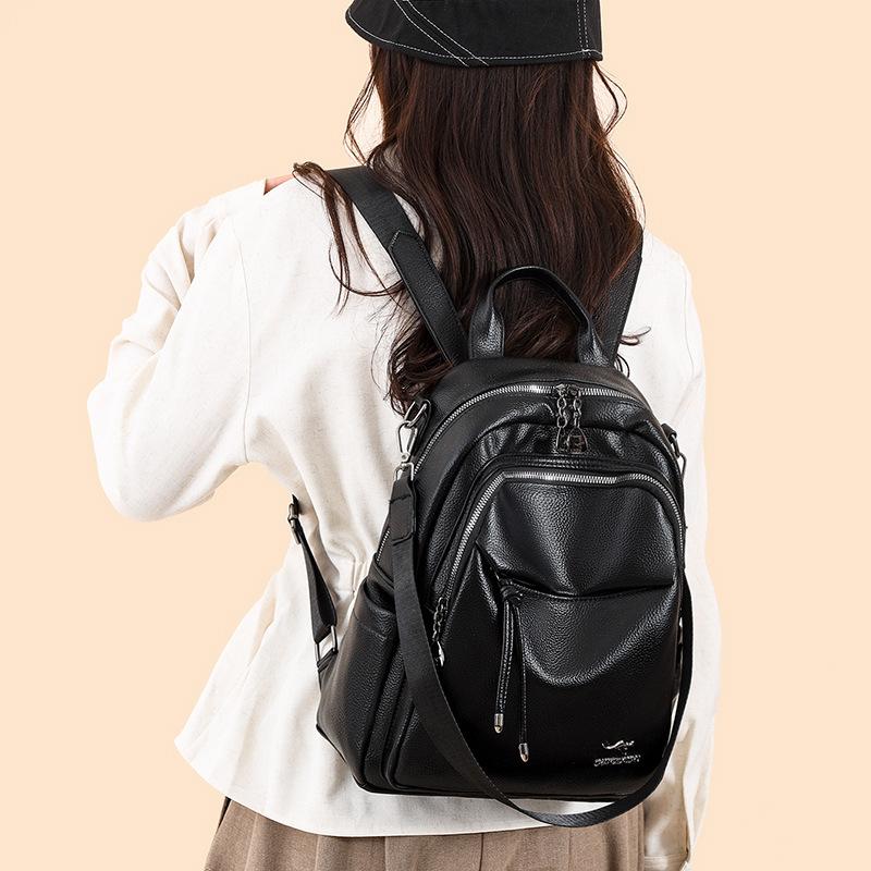 Women's Lightweight Travel Backpack Large Capacity Commuter Schoolbag