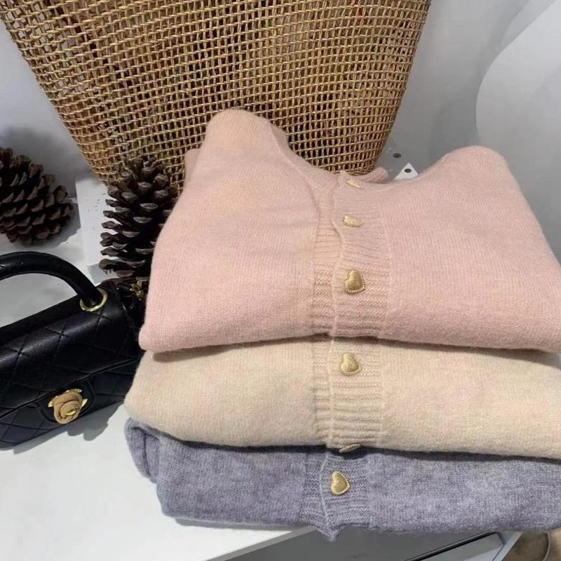 Spring and Autumn New Gentle Wind Imitation Raccoon Hair Knitted Cardigan Small Women Wear Crew Neck Small Jacket Inside and Outside